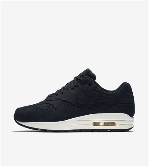 nike air 1 zwart dames|air max 1 sneaker.